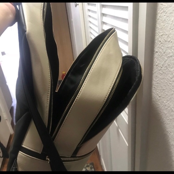 guess celesta slim backpack